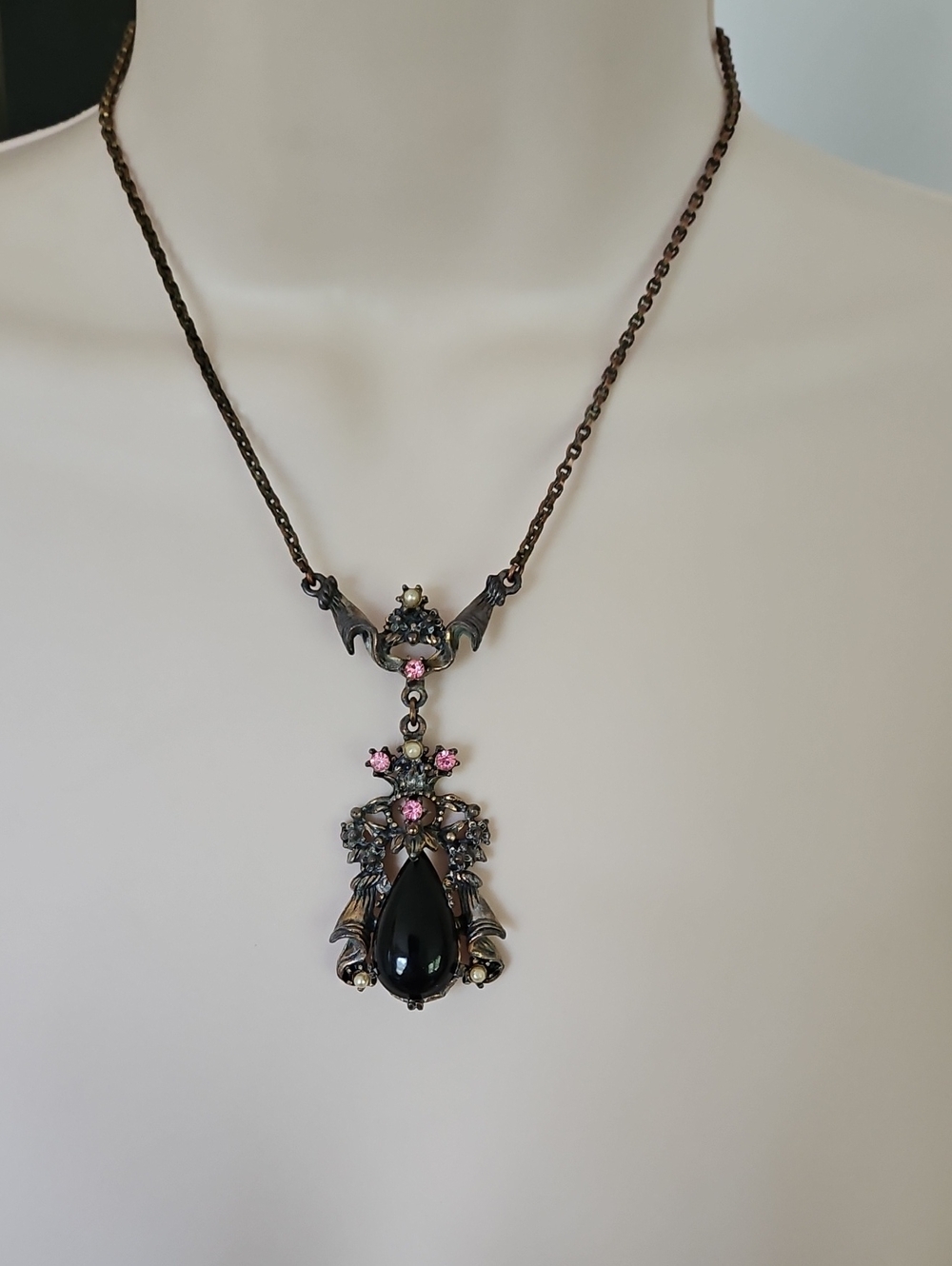 Vintage Art Nouveau Revival Pendant Choker  Black Teardrop, Pink & White Accents